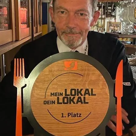 ホテル Und Restaurant Burg 3*