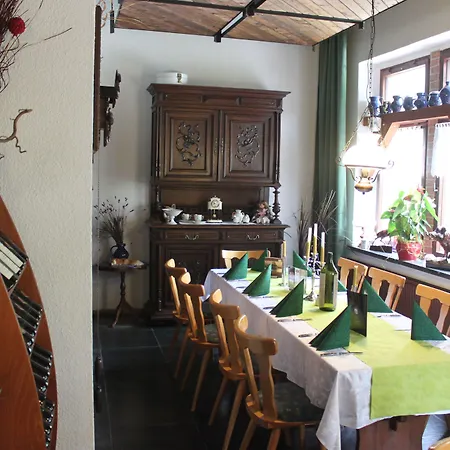 Und Restaurant Burg ホテル Ehrenfriedersdorf