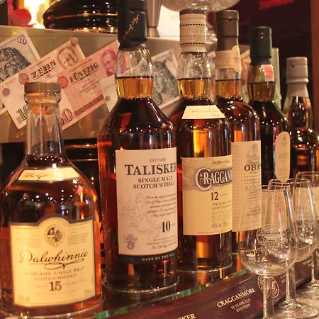 Und Restaurant Burg ホテル