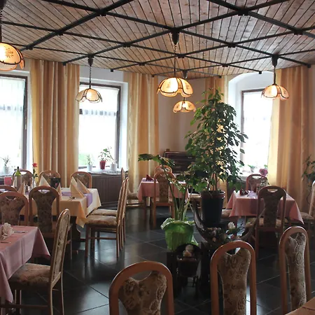 ホテル Und Restaurant Burg Ehrenfriedersdorf