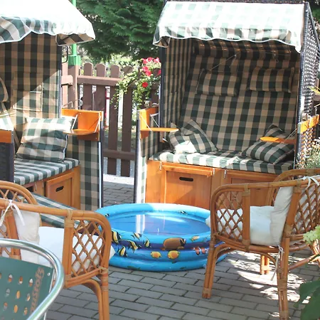 מלון Und Restaurant Burg 3*