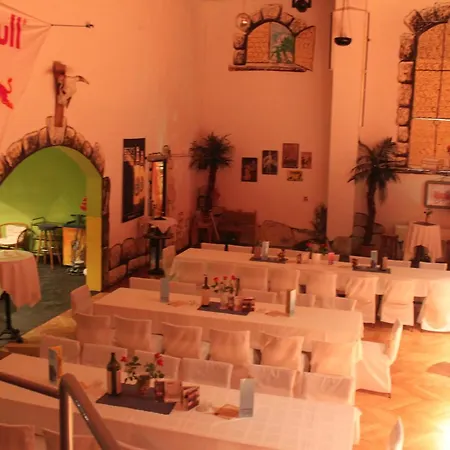 Und Restaurant Burg Ehrenfriedersdorf