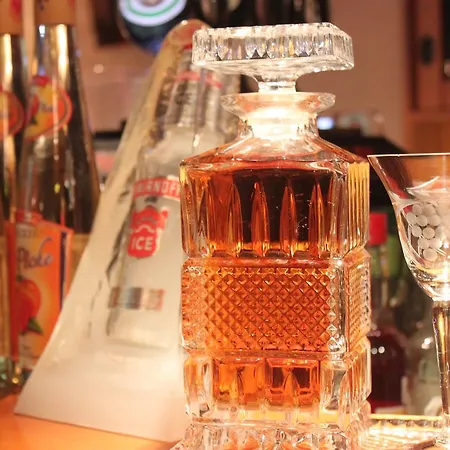 ホテル Und Restaurant Burg 3*