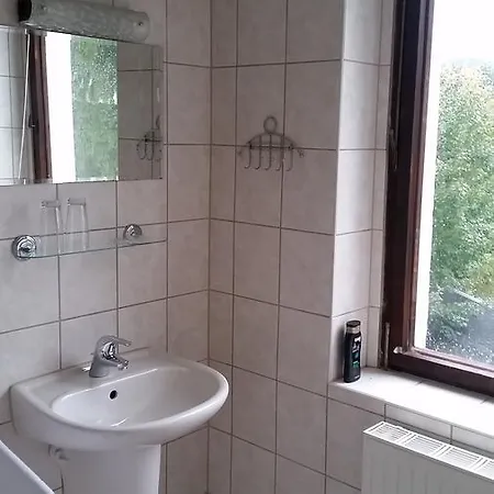 Und Restaurant Burg ホテル