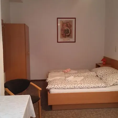 Und Restaurant Burg 3*