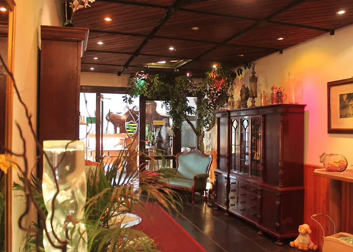 Отель Und Restaurant Burg