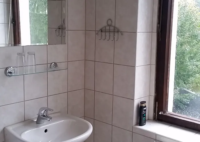 Und Restaurant Burg Отель