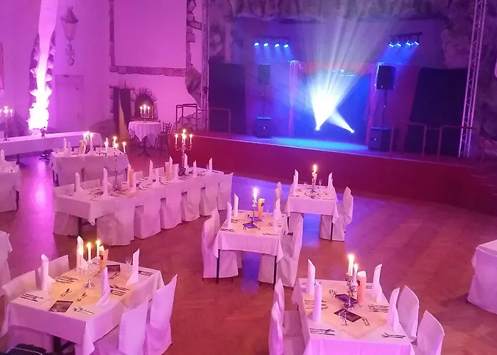 Und Restaurant Burg 3*