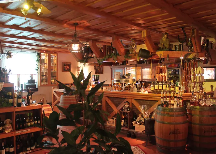 Und Restaurant Burg Отель 3*