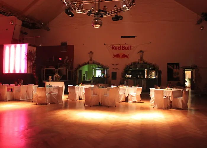 Отель Und Restaurant Burg Ehrenfriedersdorf