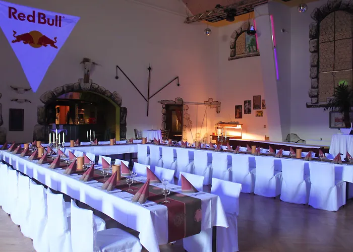 Отель Und Restaurant Burg 3*