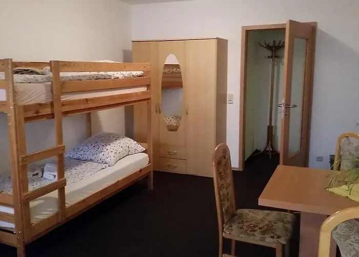 Отель Und Restaurant Burg 3*